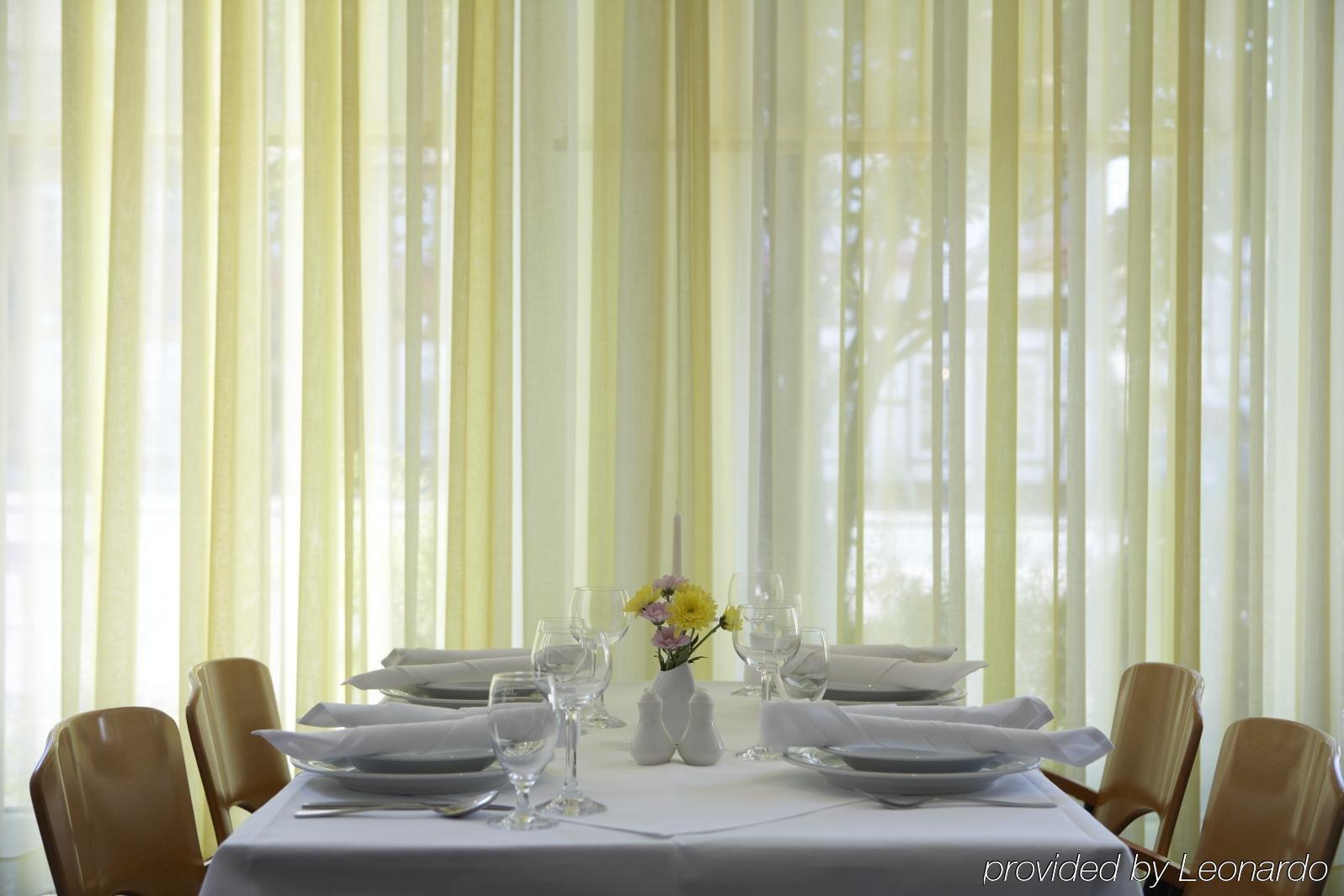 IntercityHotel Celle Esterno foto