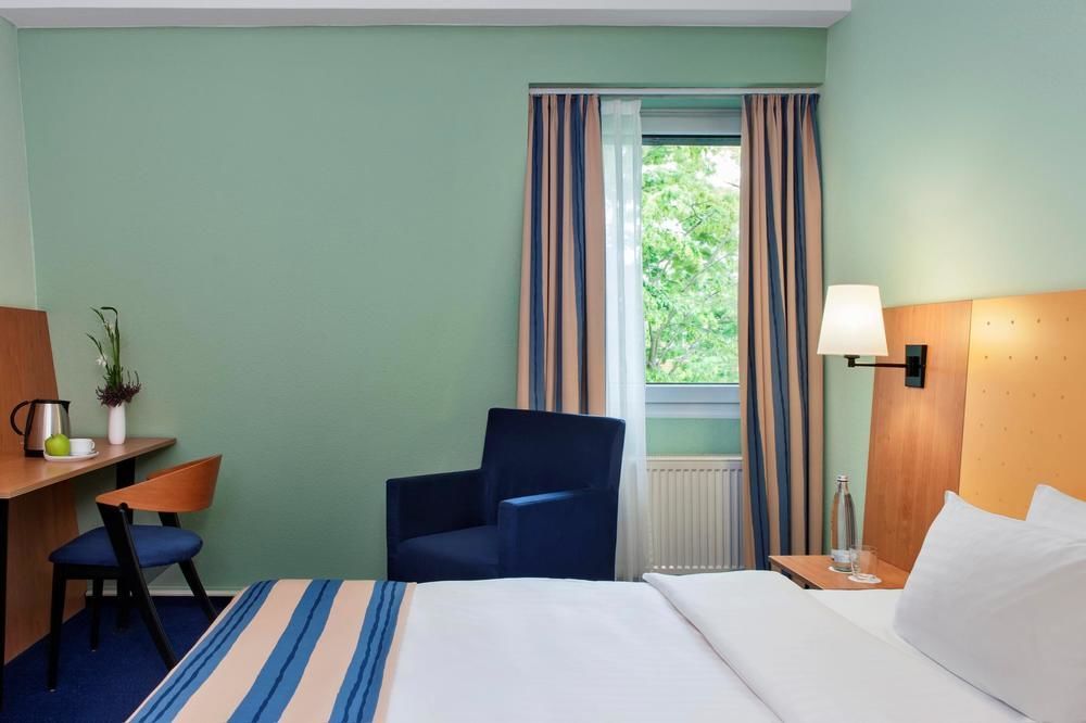 IntercityHotel Celle Esterno foto